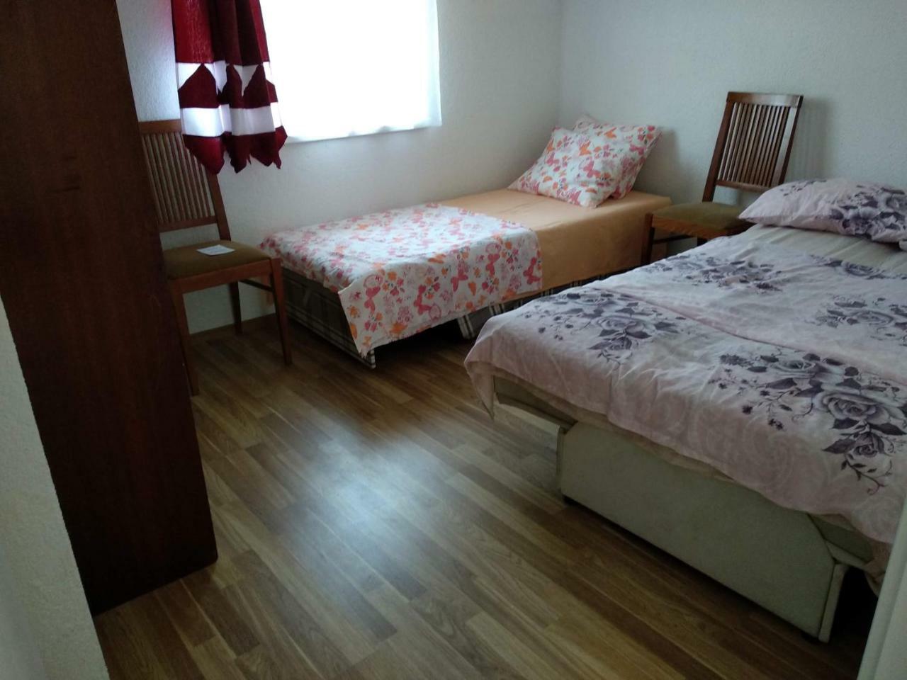 Family House Near Motorway 6 Guests 3 Bedrooms 韦莱斯 外观 照片